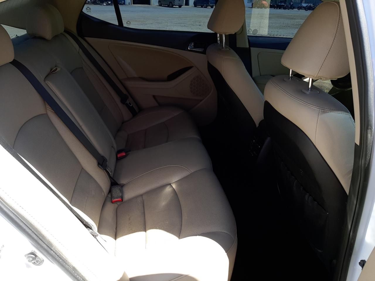 Photo 6 from auction – 2015 KIA OPTIMA EX with VIN 5XXGN4A74FG377909