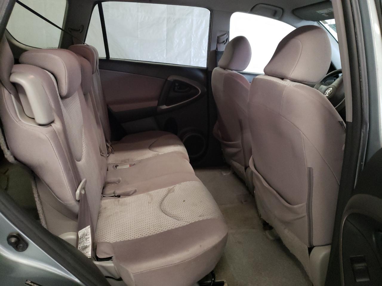 Photo 6 from auction – 2007 TOYOTA RAV4 with VIN JTMZD33V076046441