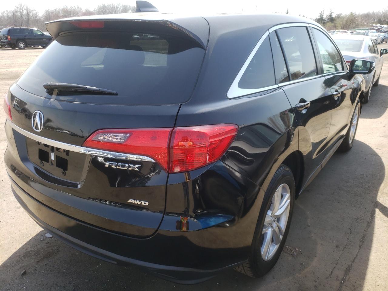 Photo 4 from auction – 2015 ACURA RDX with VIN 5J8TB4H33FL029286