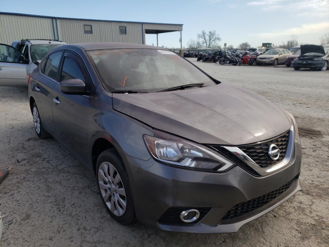 Photo 1 from auction – 2016 NISSAN SENTRA S with VIN 3N1AB7AP2GY253052