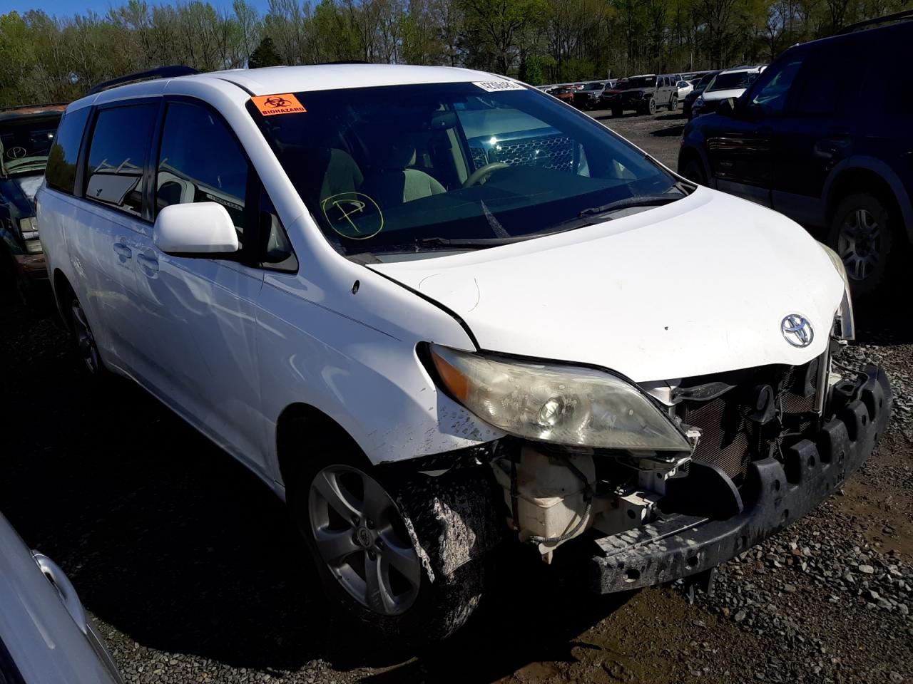 TOYOTA SIENNA LE 2011 with VIN 5TDKK3DC7BS031853 - Photo from auction