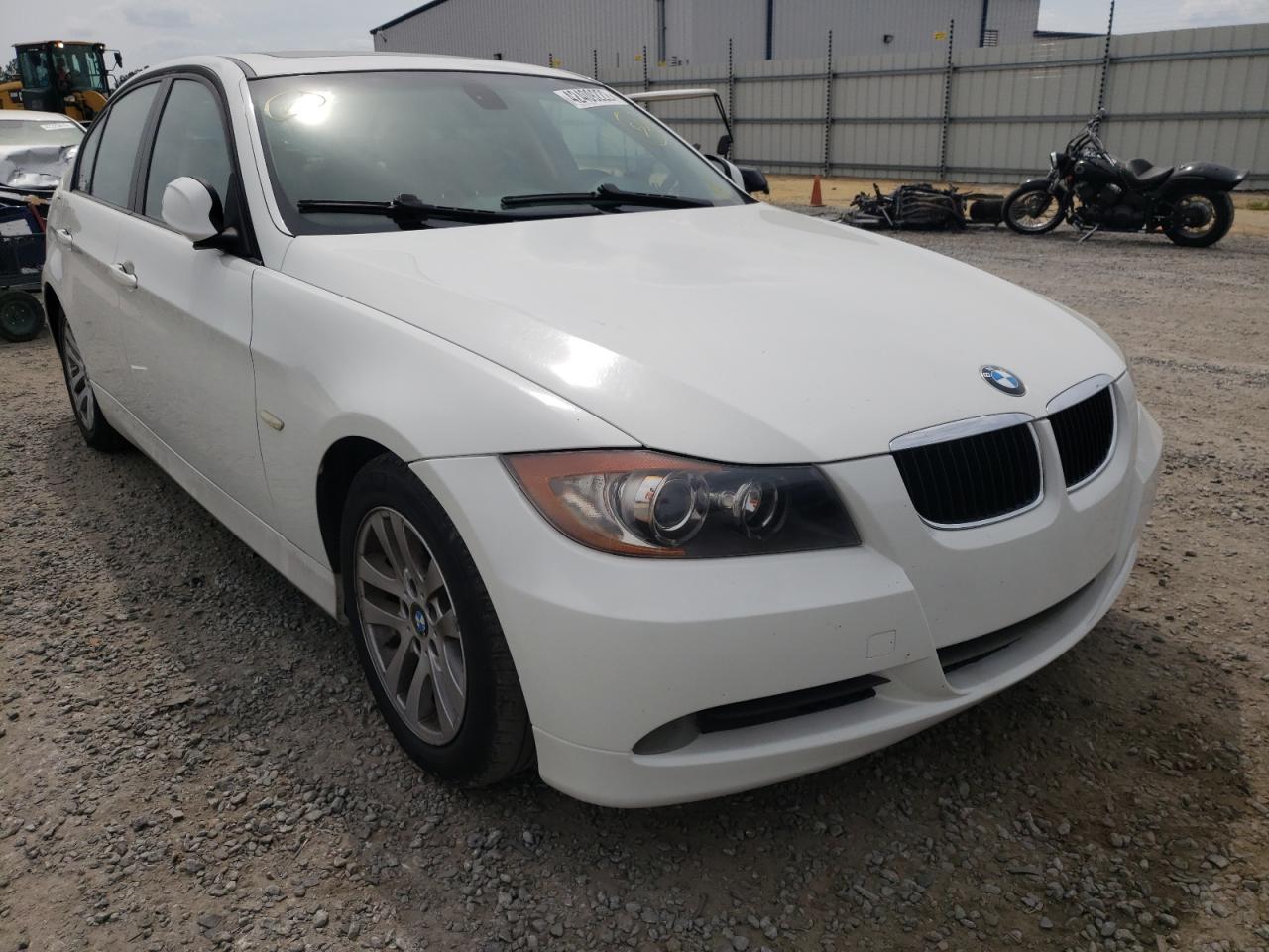 BMW 325 I 2006 with VIN WBAVB13506PS64118 - Photo from auction