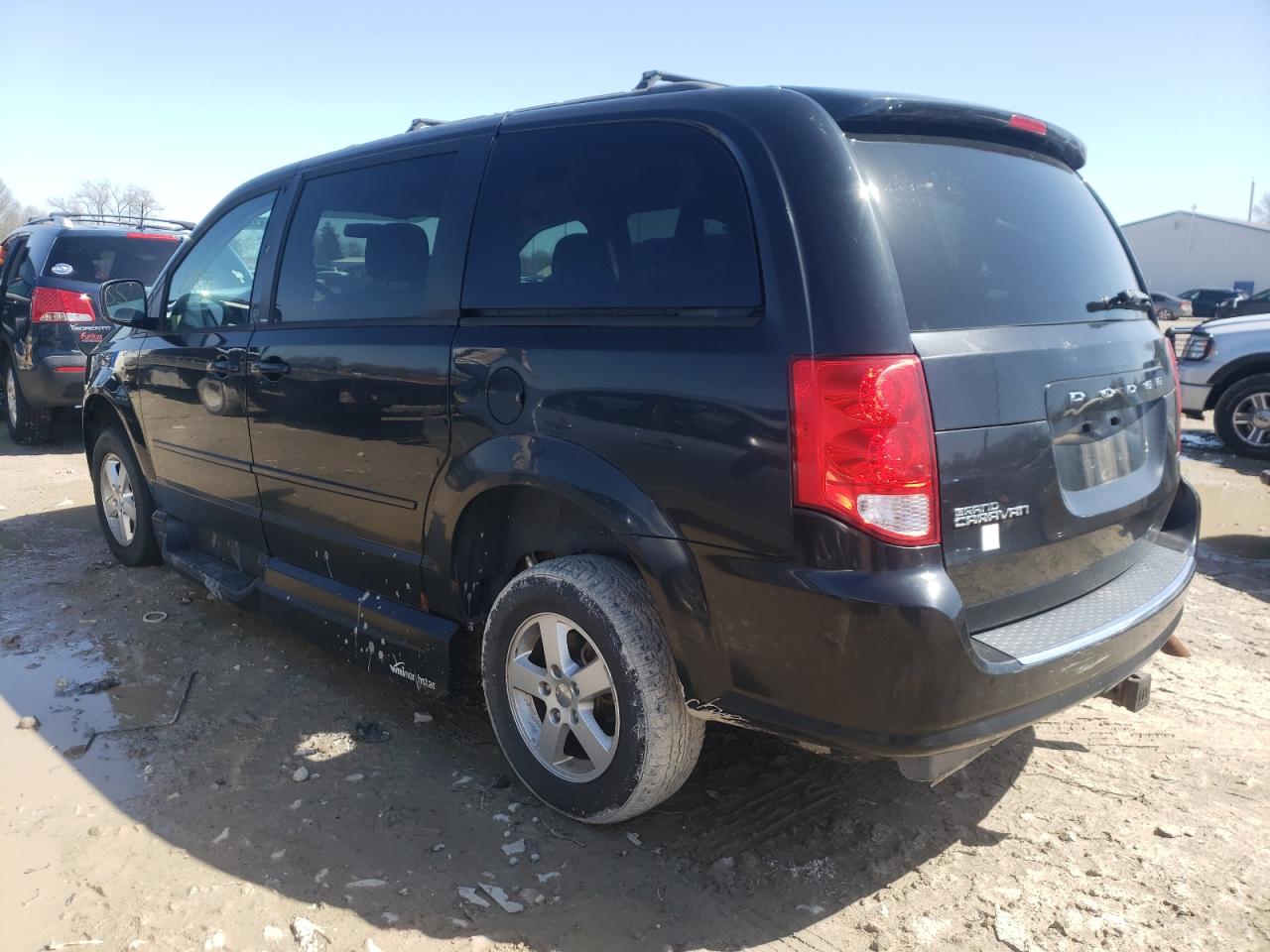 Photo 3 from auction – 2013 DODGE GRAND CARA with VIN 2C4RDGCG9DR637560