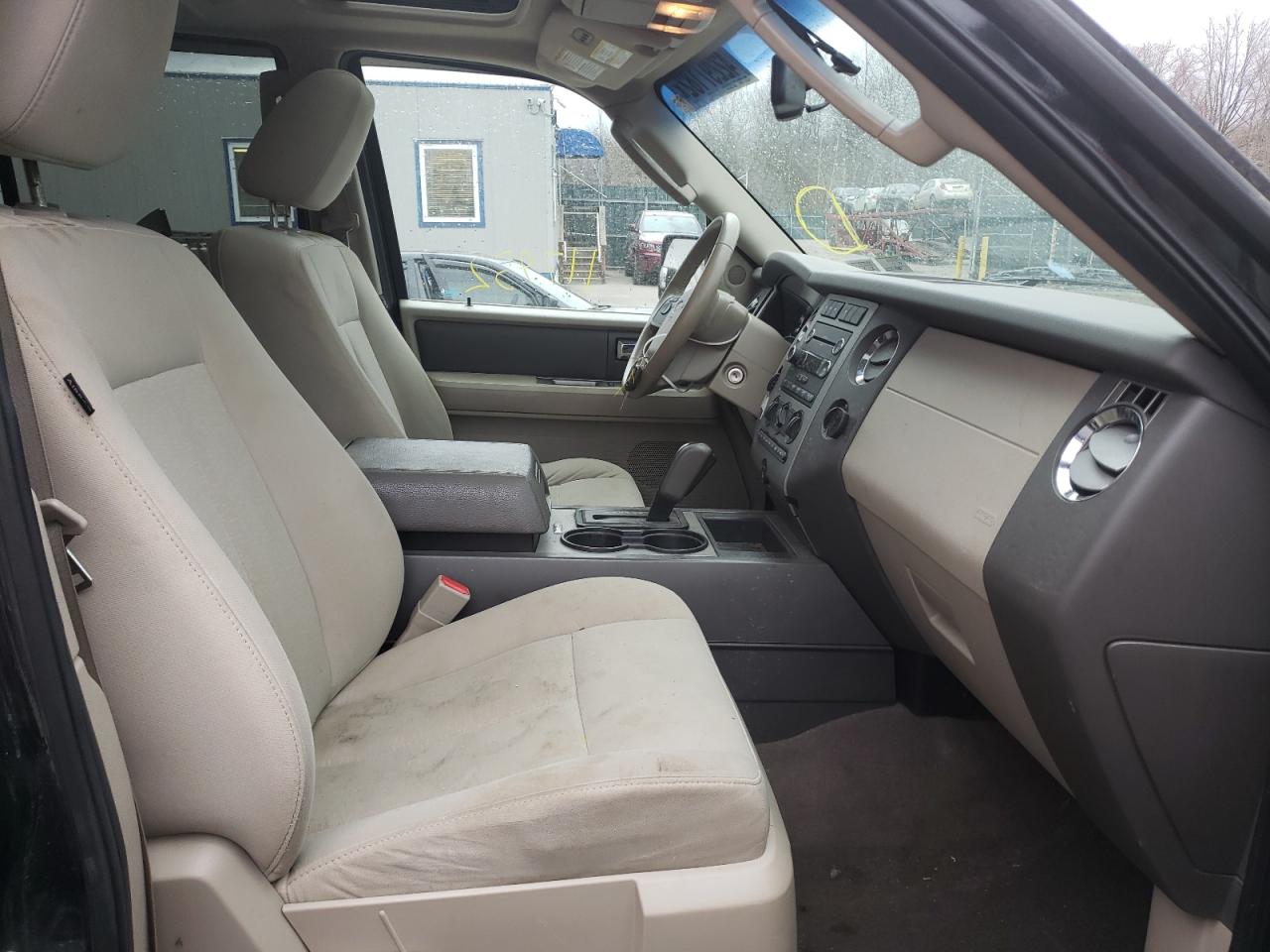 Photo 5 from auction – 2010 FORD EXPEDITION with VIN 1FMJU1G52AEB71378