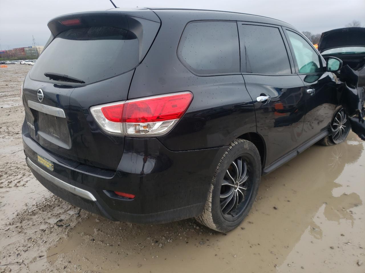 Photo 4 from auction – 2015 NISSAN PATHFINDER with VIN 5N1AR2MN1FC643472