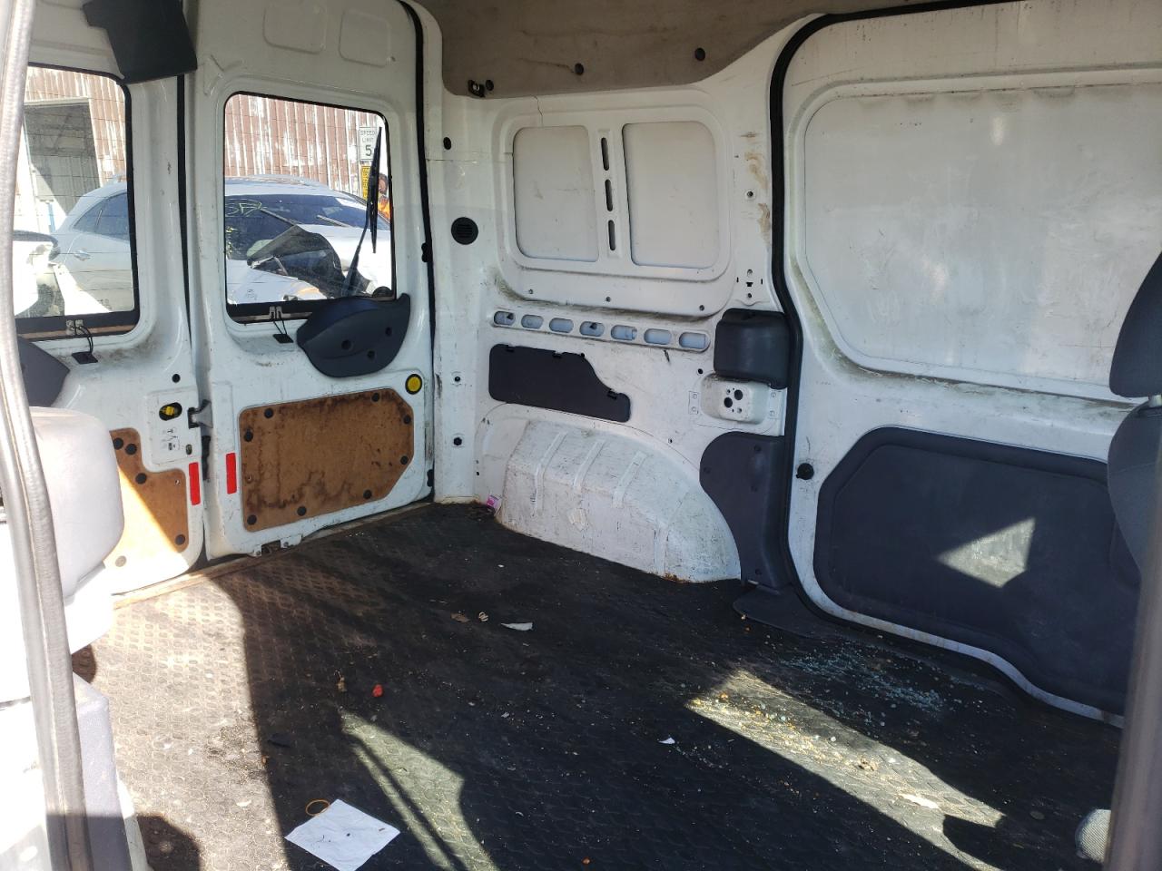 Photo 6 from auction – 2010 FORD TRANSIT CO with VIN NM0LS7DN8AT007278