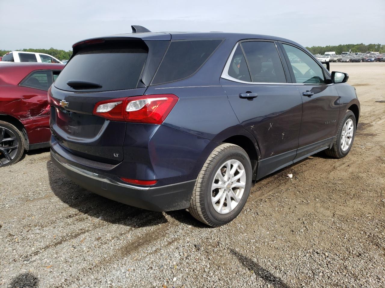 Photo 4 from auction – 2018 CHEVROLET EQUINOX LT with VIN 3GNAXJEV2JL382599