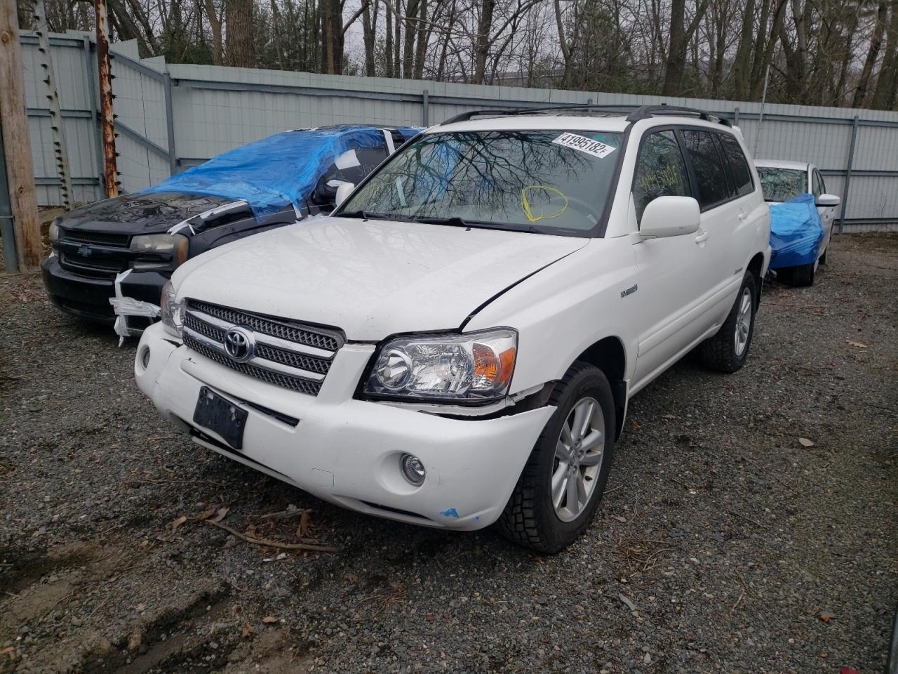 Photo 2 from auction – 2006 TOYOTA HIGHLANDER with VIN JTEDW21A060011930