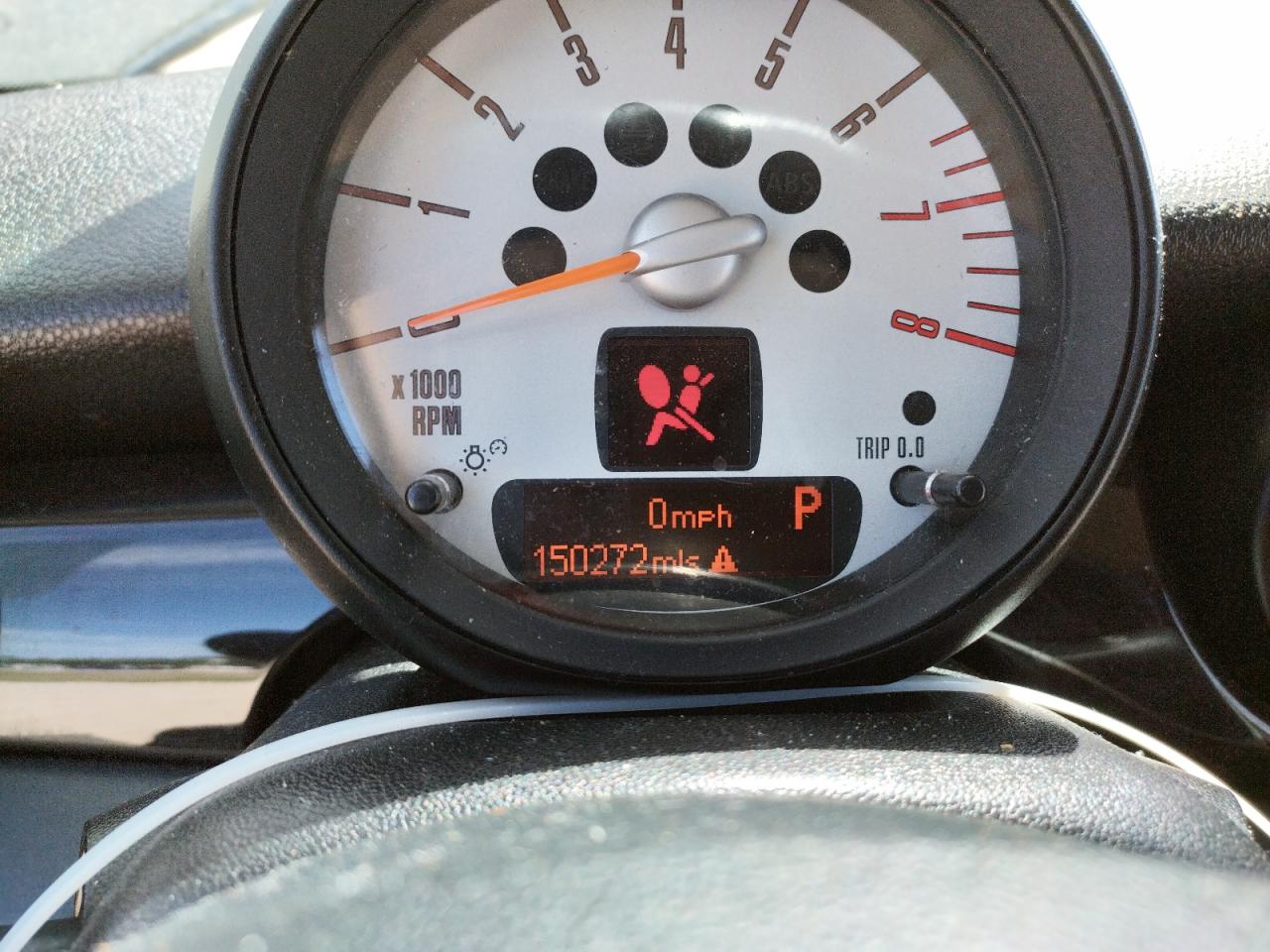 Photo 8 from auction – 2011 MINI COOPER with VIN WMWSU3C55BTX96278