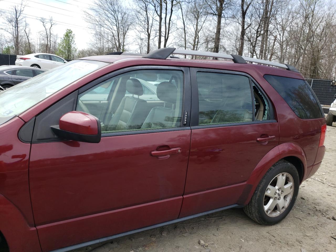 Photo 9 from auction – 2005 FORD FREESTYLE with VIN 1FMDK06195GA80422