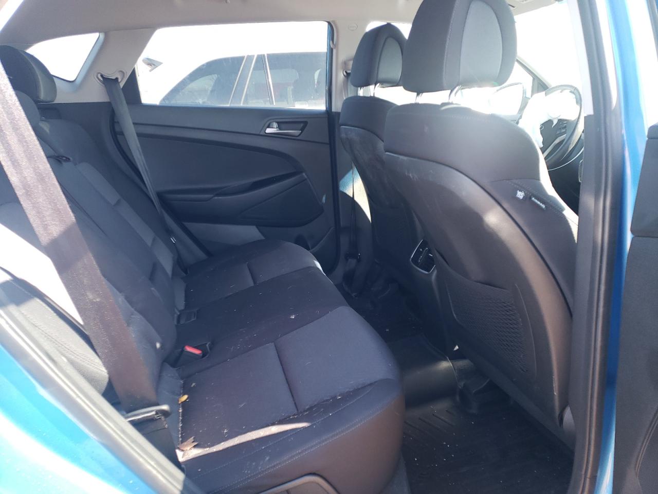 Photo 6 from auction – 2017 HYUNDAI TUCSON LIM with VIN KM8J3CA21HU363758