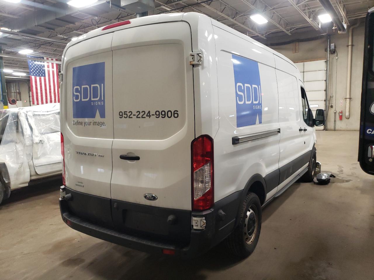 Photo 4 from auction – 2016 FORD TRANSIT with VIN 1FTYE2CG2GKA17440