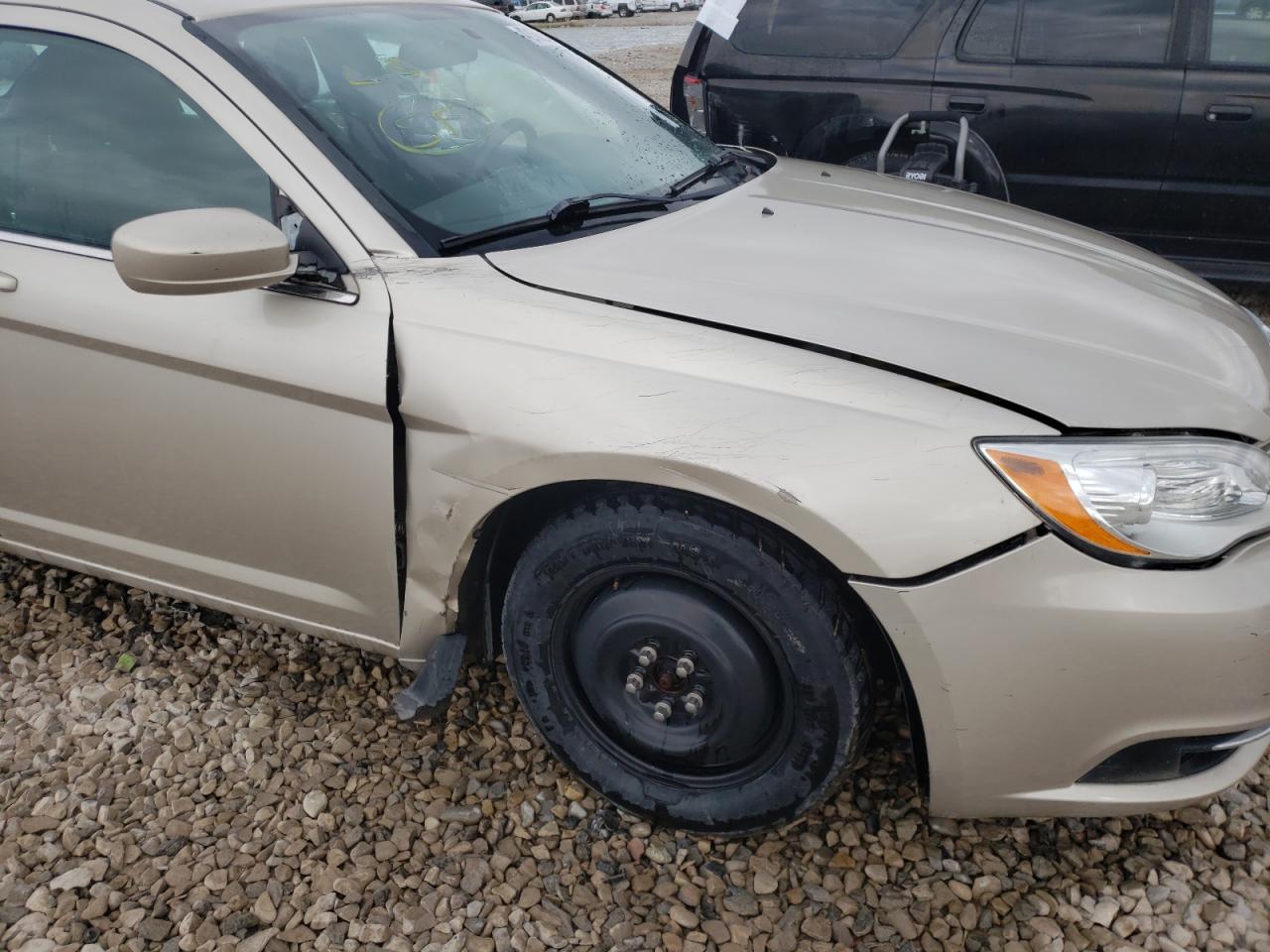 Photo 9 from auction – 2014 CHRYSLER 200 LX with VIN 1C3CCBAB4EN231255