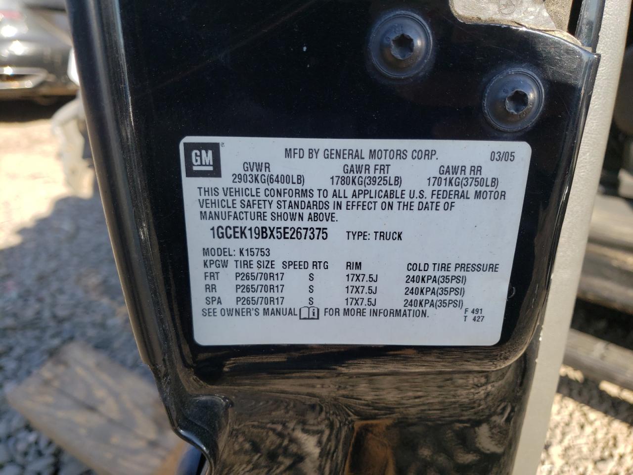 Photo 10 from auction – 2005 CHEVROLET SILVERADO with VIN 1GCEK19BX5E267375