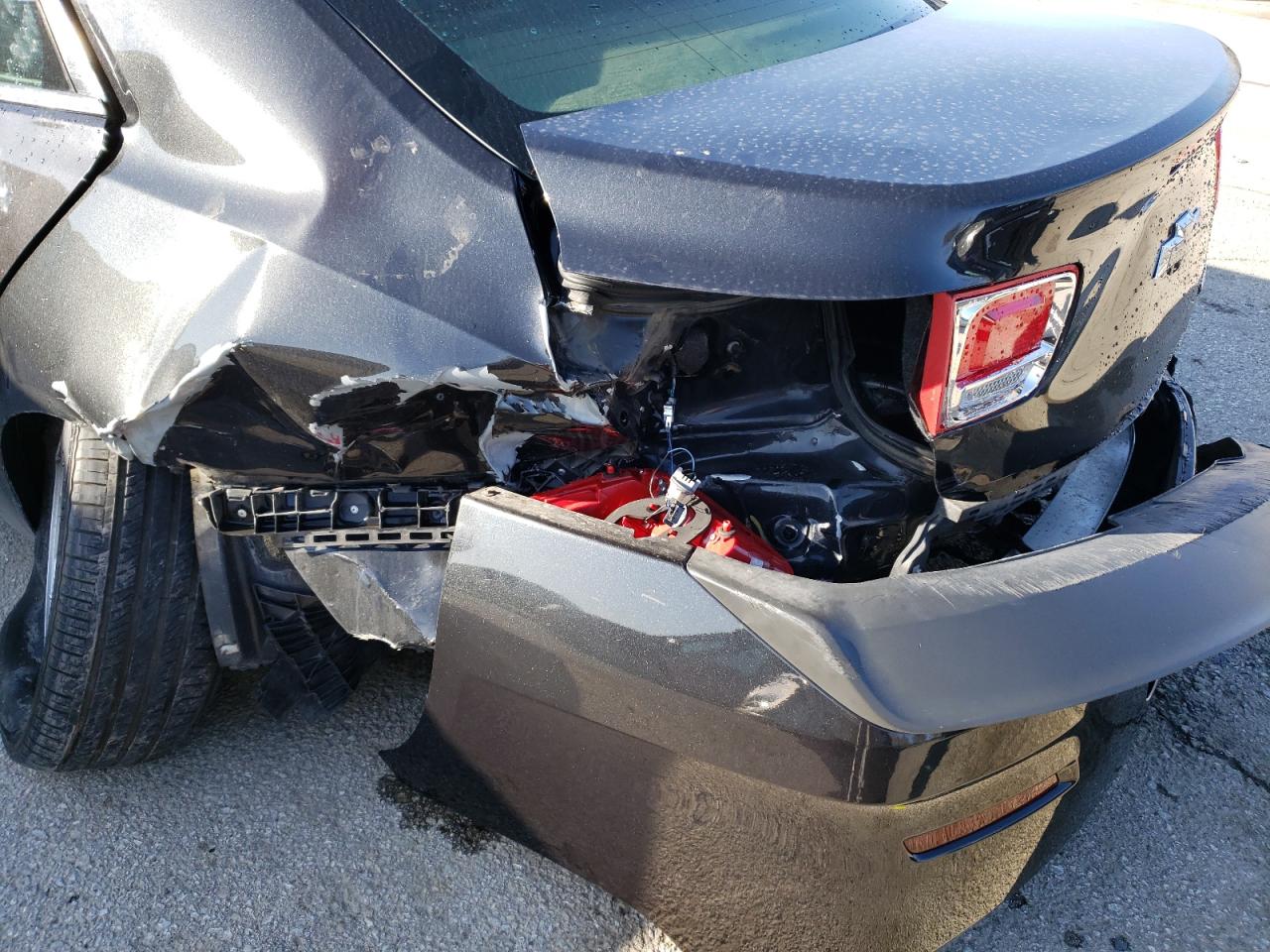 Photo 9 from auction – 2015 CHEVROLET MALIBU 1LT with VIN 1G11C5SLXFF105322