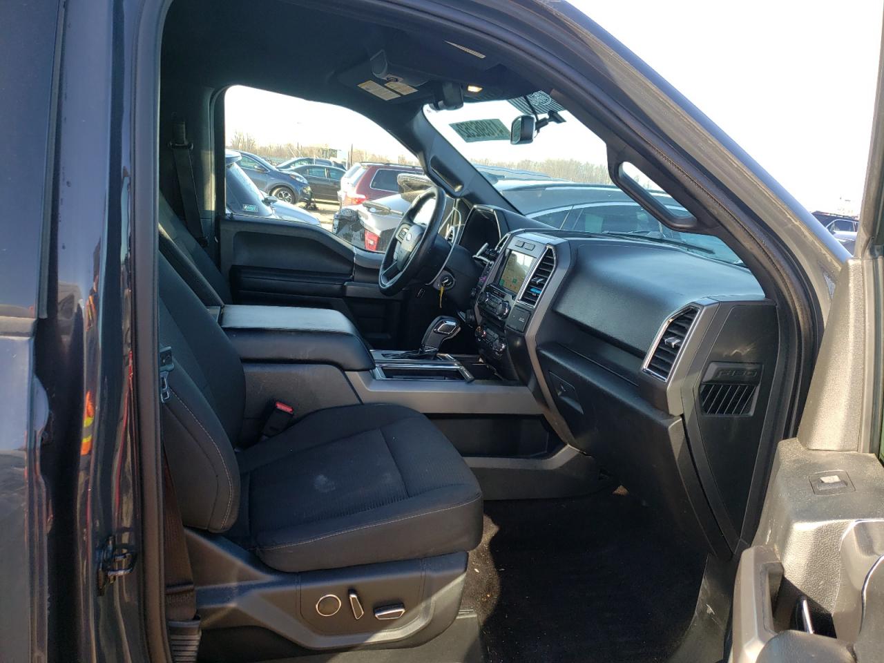 Photo 5 from auction – 2016 FORD F150 SUPER with VIN 1FTFW1EG7GFB13987