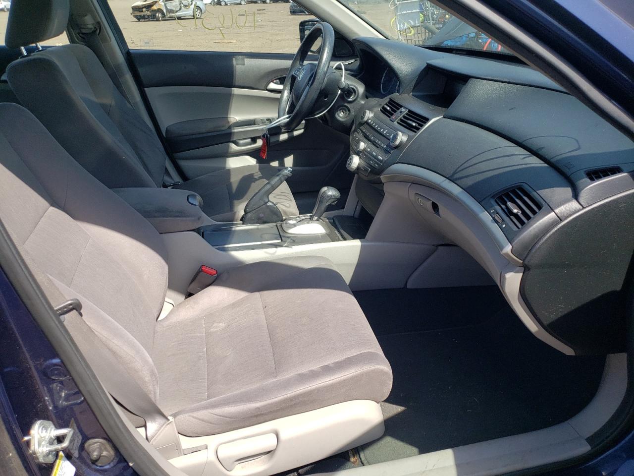 Photo 5 from auction – 2012 HONDA ACCORD LX with VIN 1HGCP2F33CA024010