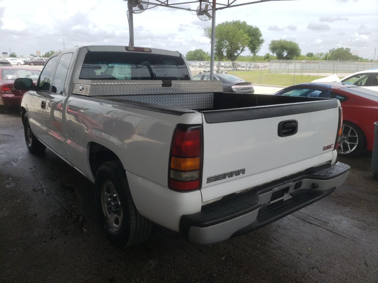 Photo 3 from auction – 2004 GMC NEW SIERRA with VIN 1GTEC19VX4Z248338