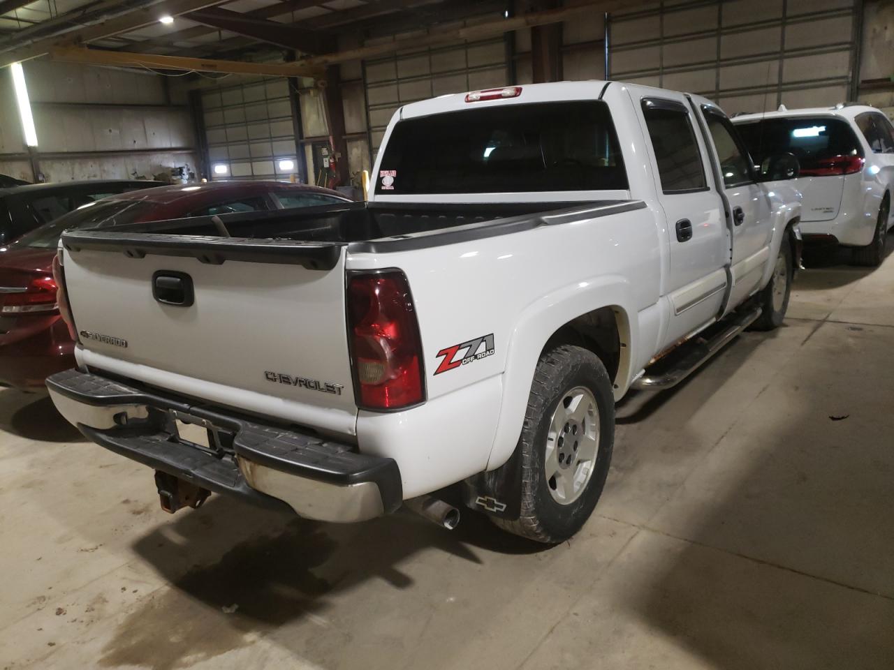 Photo 4 from auction – 2005 CHEVROLET SILVERADO with VIN 2GCEK13T851394287