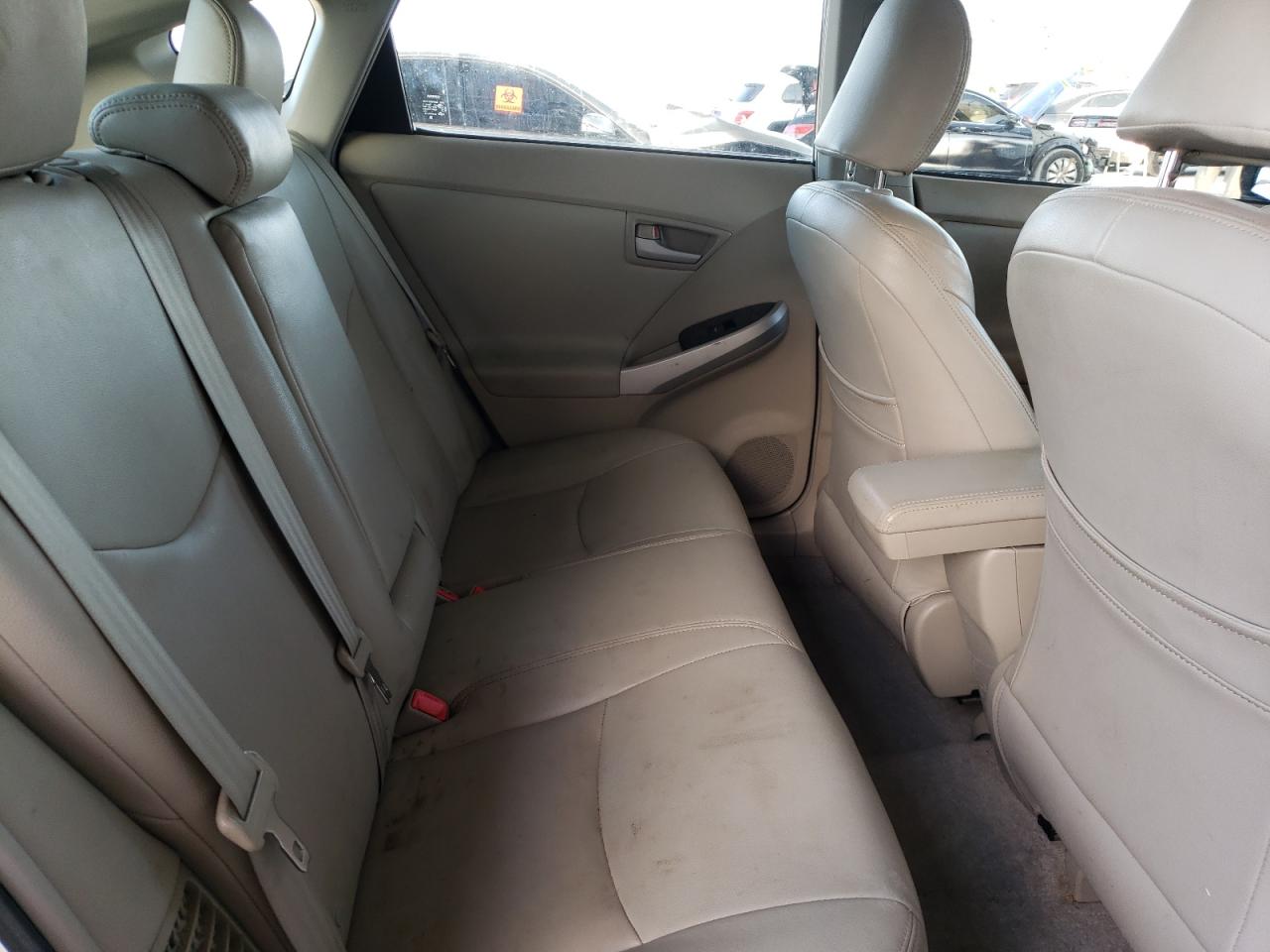 Photo 6 from auction – 2011 TOYOTA PRIUS with VIN JTDKN3DU3B0323003