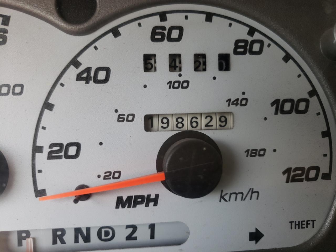 Photo 8 from auction – 2001 FORD EXPLORER with VIN 1FMZU67E31UB39089
