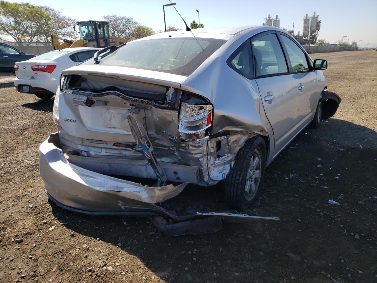 Photo 4 from auction – 2006 TOYOTA PRIUS with VIN JTDKB20U067510463