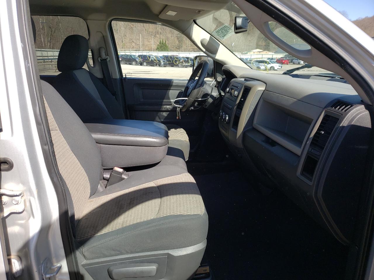 Photo 5 from auction – 2011 DODGE RAM 1500 with VIN 1D7RB1GT0BS559777