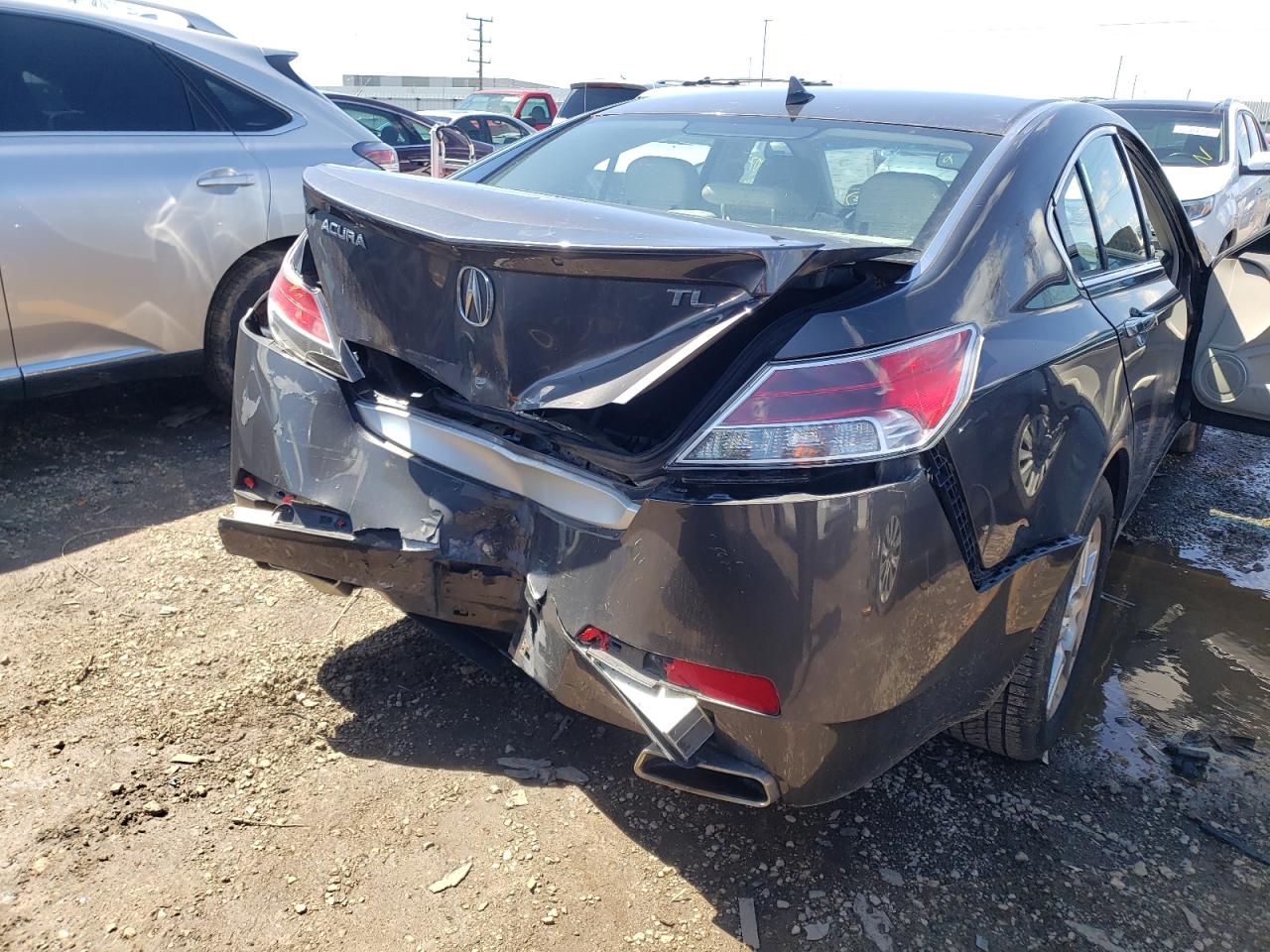 Photo 9 from auction – 2010 ACURA TL with VIN 19UUA8F58AA022552