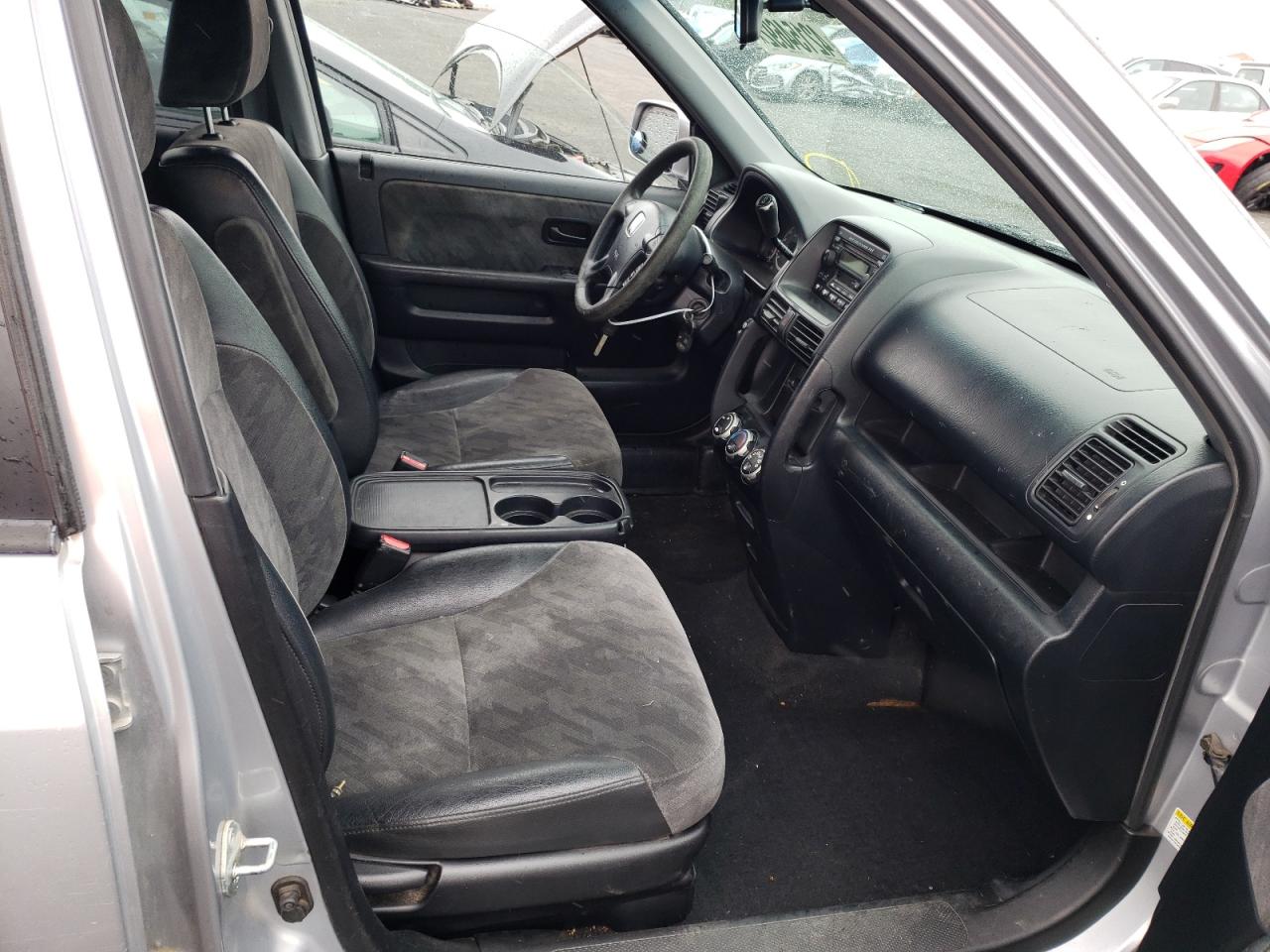 Photo 5 from auction – 2004 HONDA CR-V EX with VIN JHLRD78844C003358