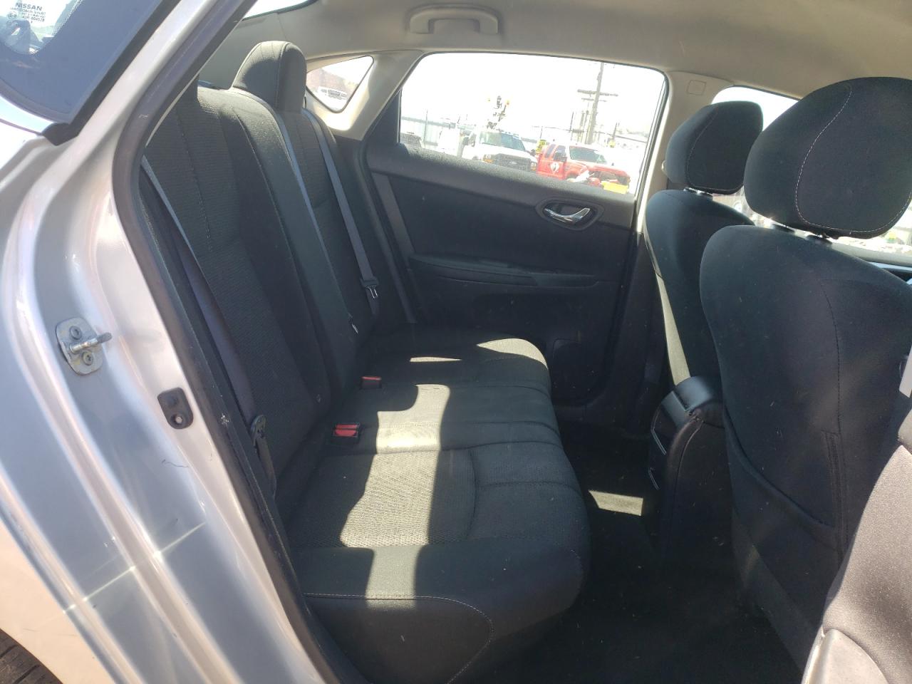 Photo 6 from auction – 2018 NISSAN SENTRA S with VIN 3N1AB7AP7JY325547