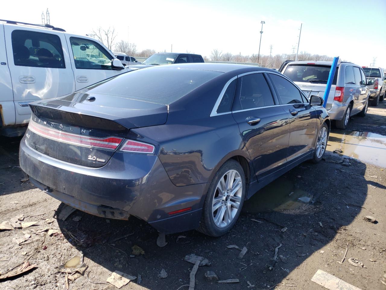 Photo 4 from auction – 2013 LINCOLN MKZ with VIN 3LN6L2G95DR804989