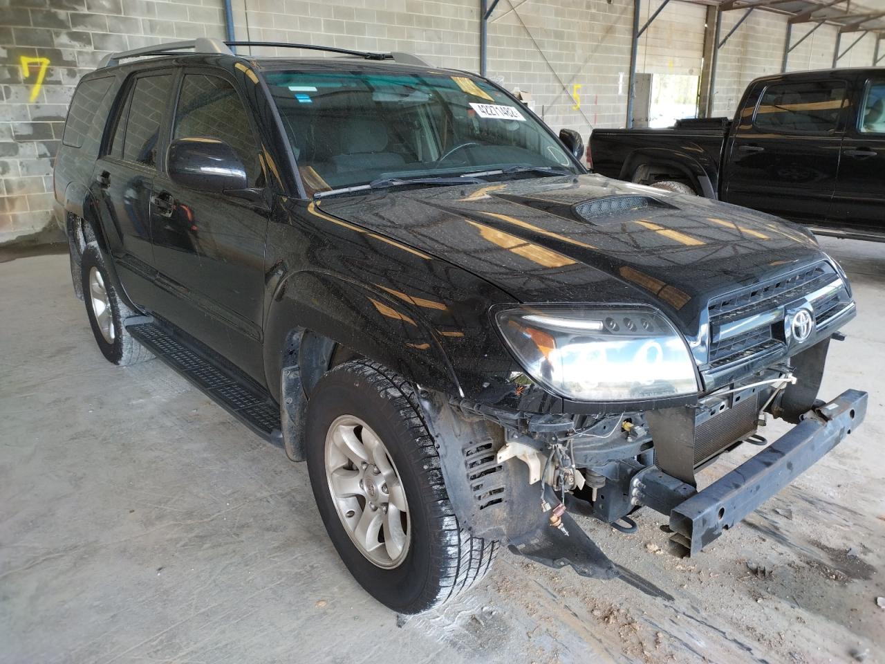 TOYOTA 4RUNNER SR 2005 with VIN JTEZU14R650055808 - Photo from auction