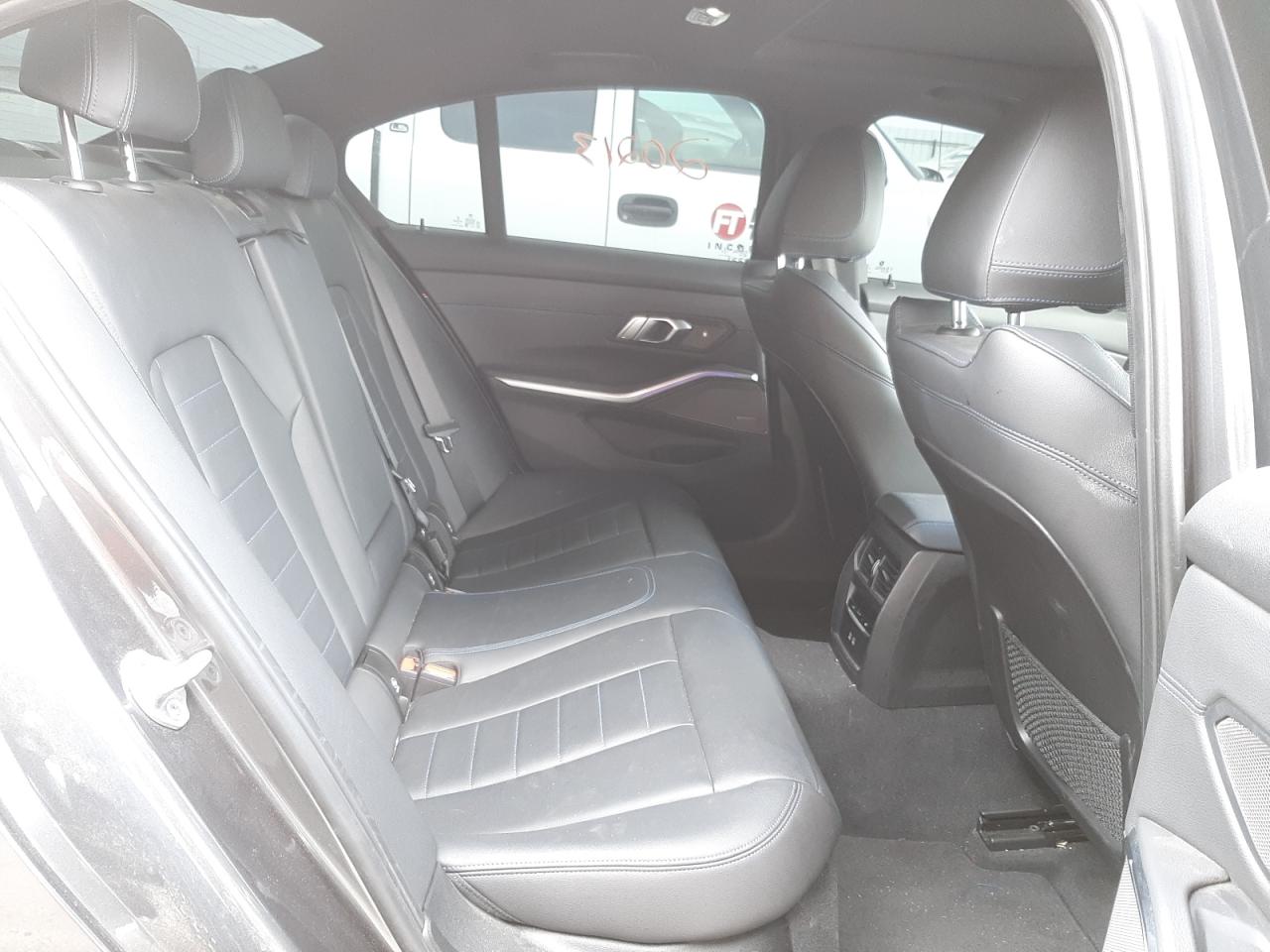 Photo 6 from auction – 2021 BMW M340XI with VIN 3MW5U9J04M8B51753