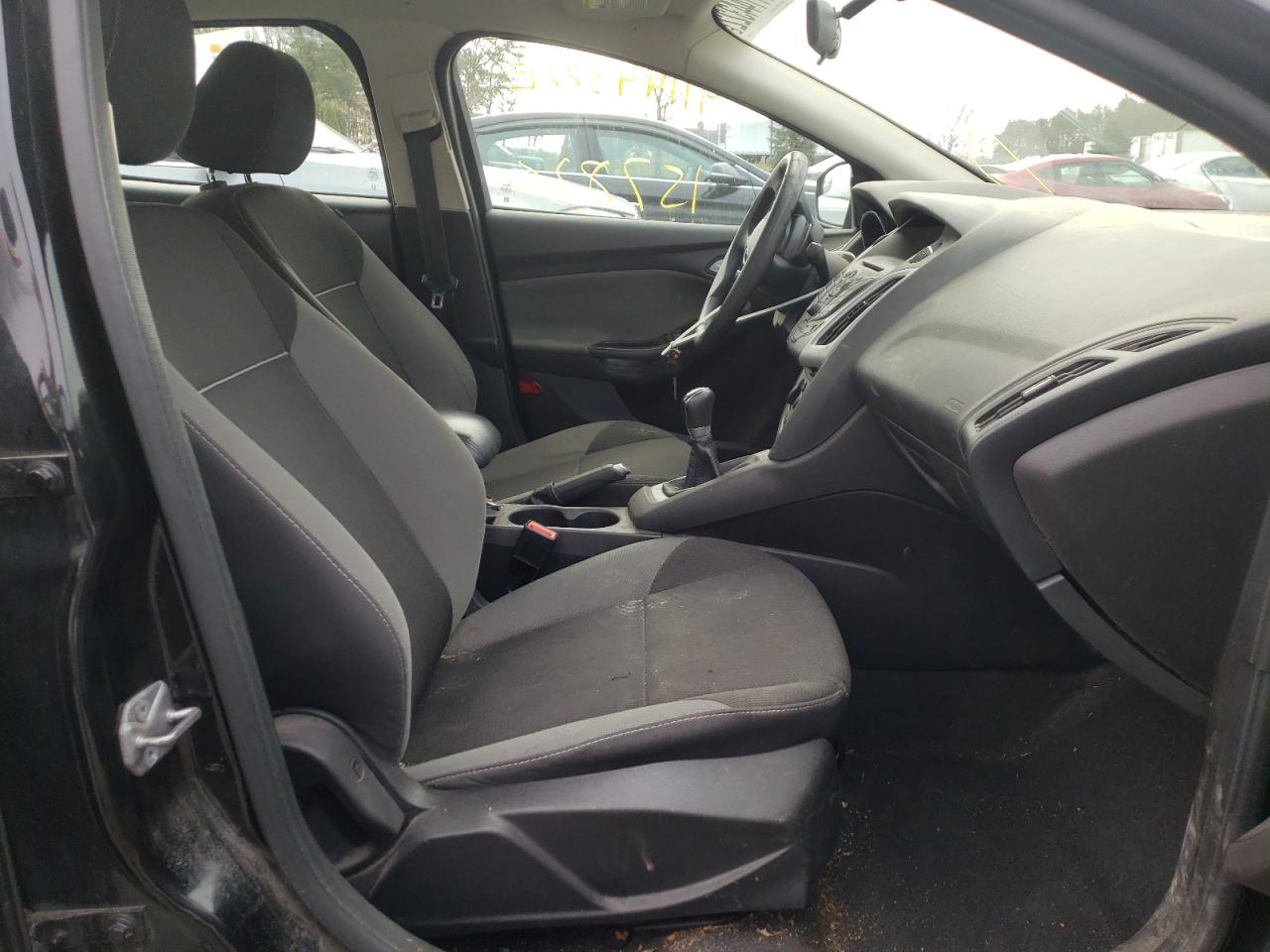 Photo 5 from auction – 2014 FORD FOCUS SE with VIN 1FADP3F29EL125355
