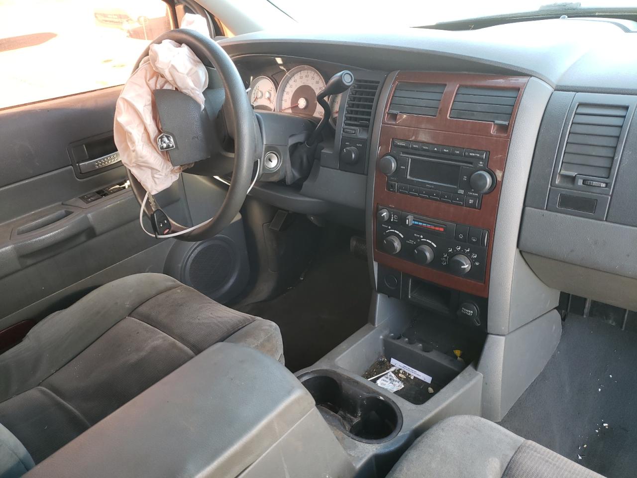 Photo 9 from auction – 2006 DODGE DURANGO SL with VIN 1D4HB48N66F191422