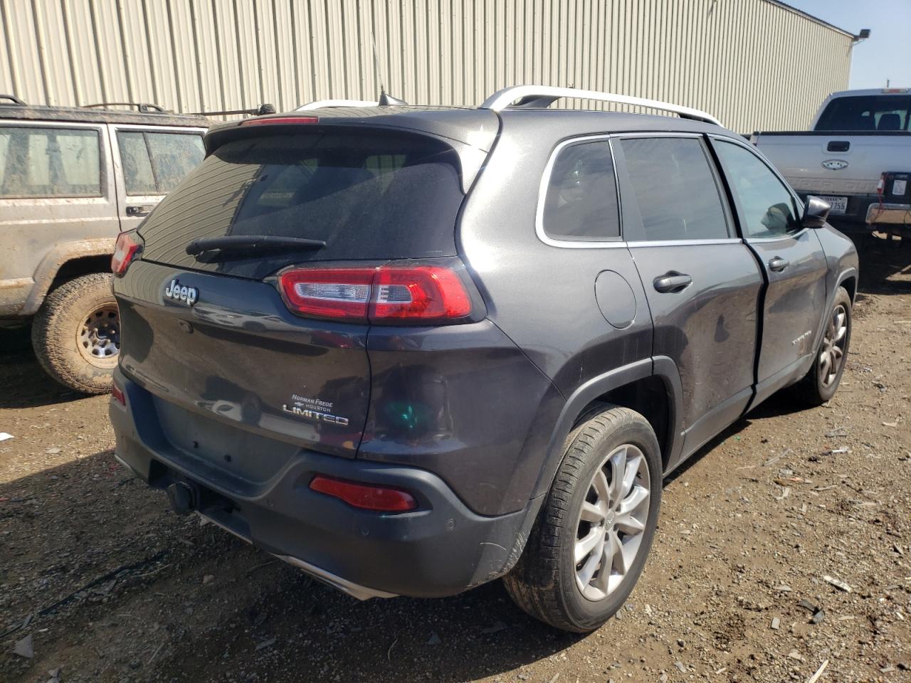 Photo 4 from auction – 2016 JEEP CHEROKEE L with VIN 1C4PJLDS0GW176711