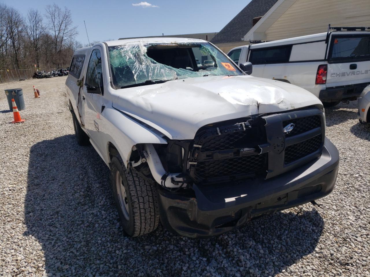 Photo 9 from auction – 2017 RAM 1500 ST with VIN 3C6JR6DG2HG675142