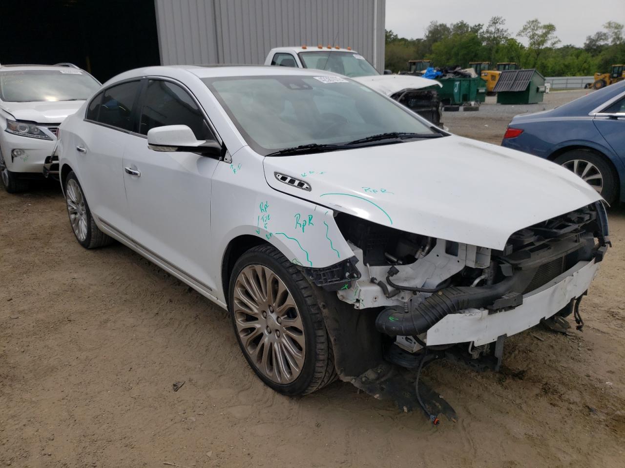 BUICK LACROSSE P 2015 with VIN 1G4GF5G33FF203136 - Photo from auction