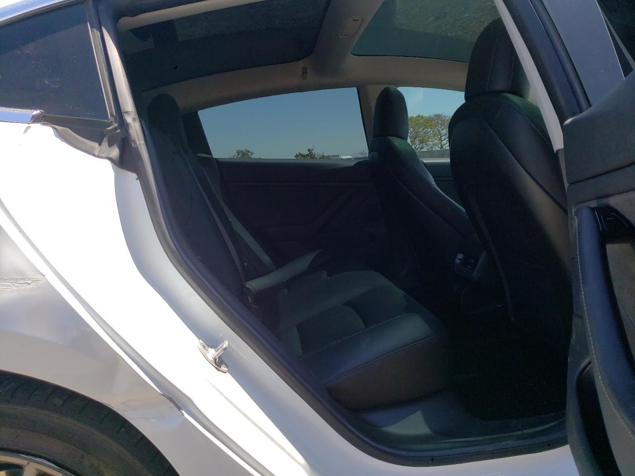 Photo 6 from auction – 2018 TESLA MODEL 3 with VIN 5YJ3E1EA8JF059161