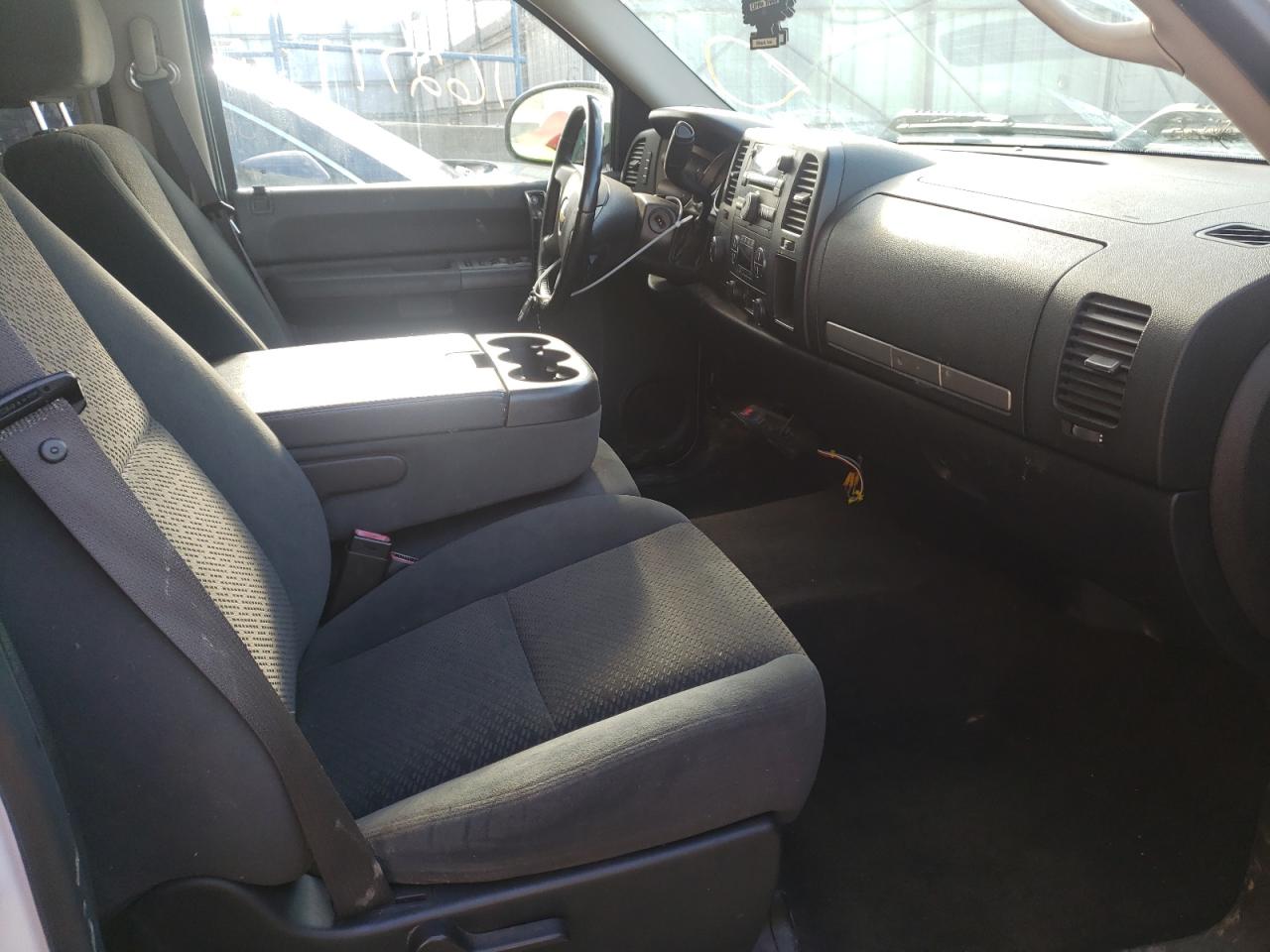 Photo 5 from auction – 2007 CHEVROLET SILVERADO with VIN 2GCEK13M971696263
