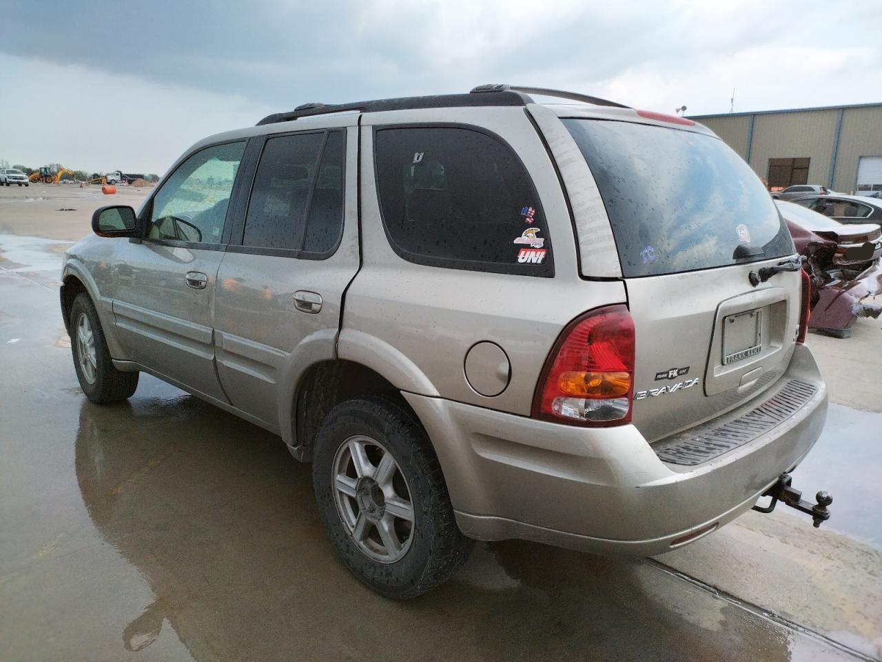 Photo 3 from auction – 2003 OLDSMOBILE BRAVADA with VIN 1GHDS13S032276678