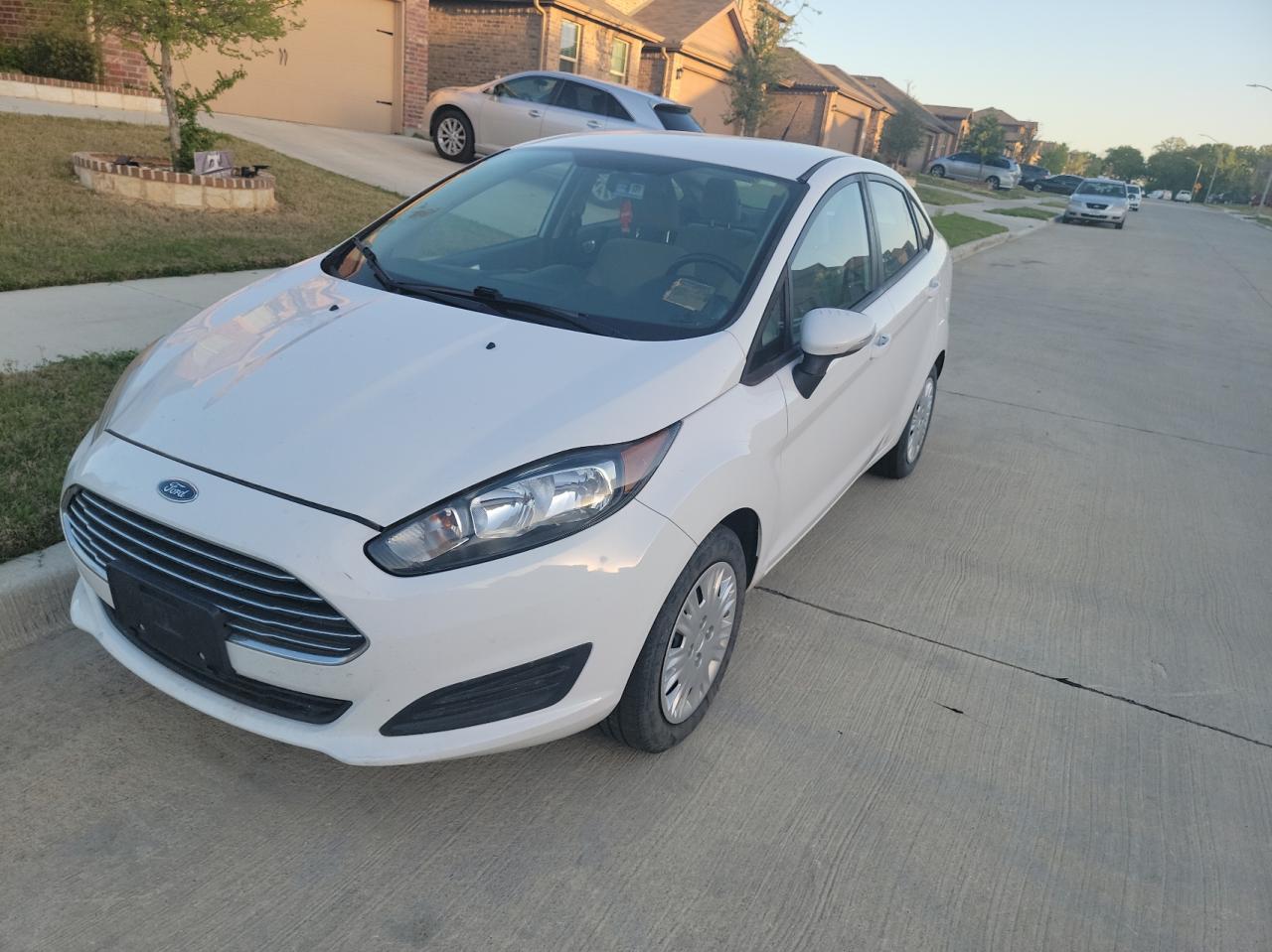Photo 2 from auction – 2014 FORD FIESTA SE with VIN 3FADP4BE0EM216714