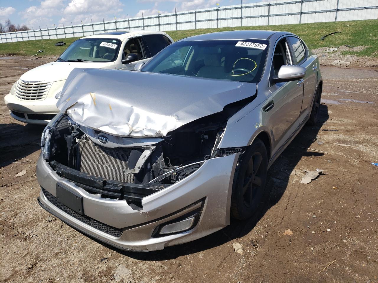 Photo 2 from auction – 2015 KIA OPTIMA LX with VIN 5XXGM4A73FG356293