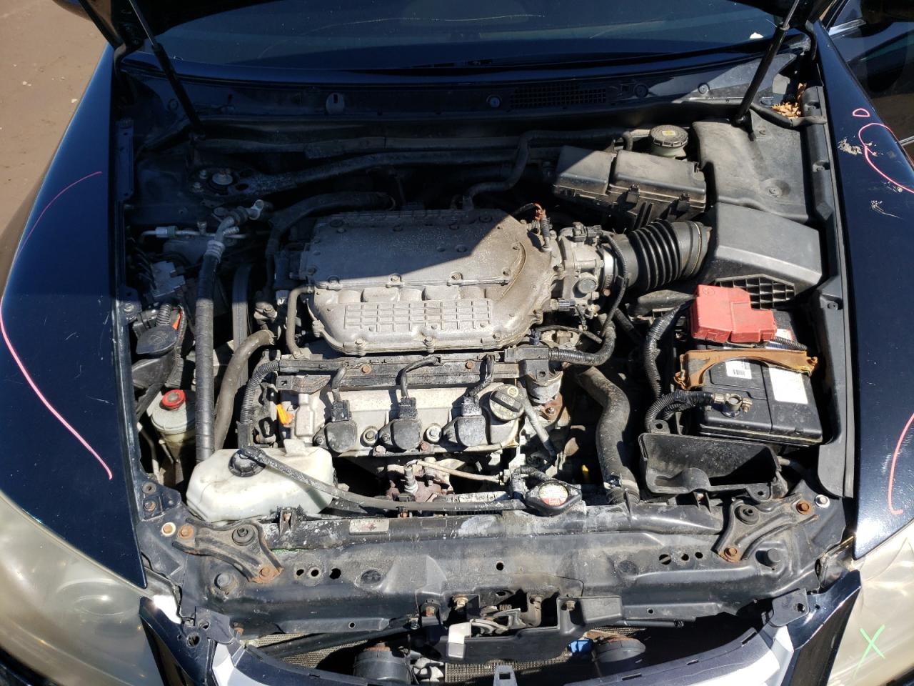 Photo 7 from auction – 2005 ACURA RL with VIN JH4KB16575C012601