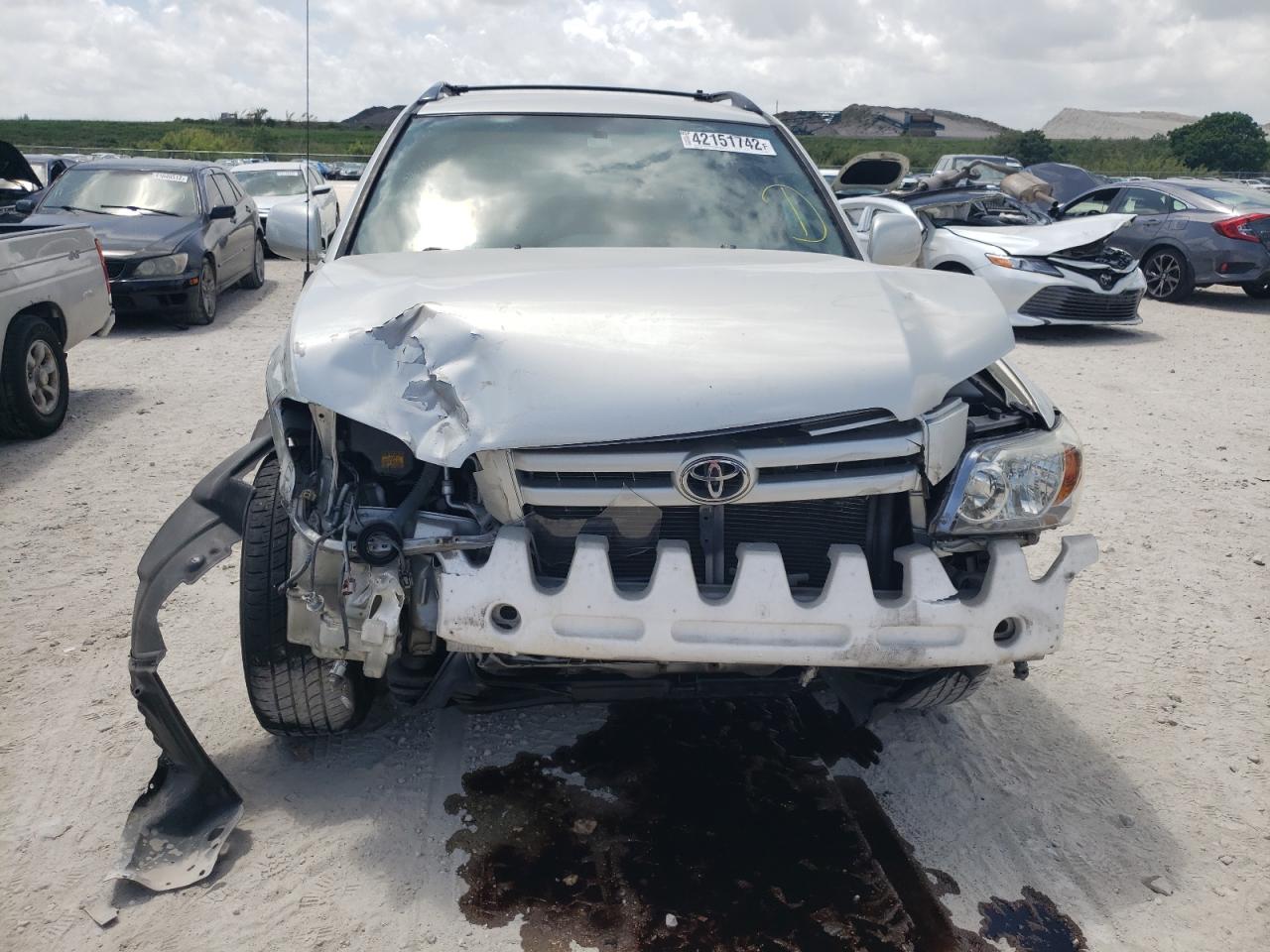 Photo 9 from auction – 2006 TOYOTA HIGHLANDER with VIN JTEGD21A960136427