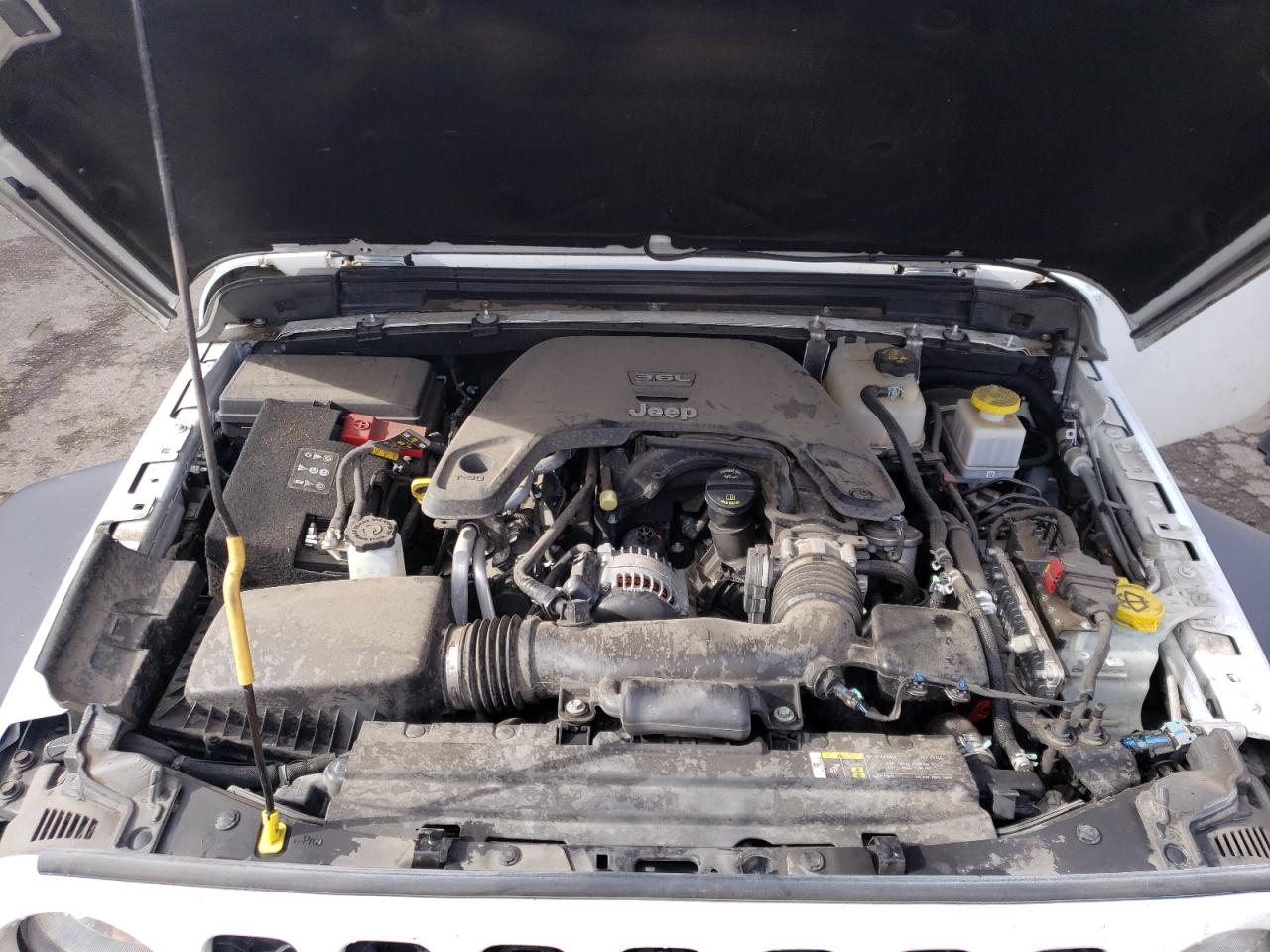 Photo 7 from auction – 2020 JEEP GLADIATOR with VIN 1C6HJTAG5LL120044