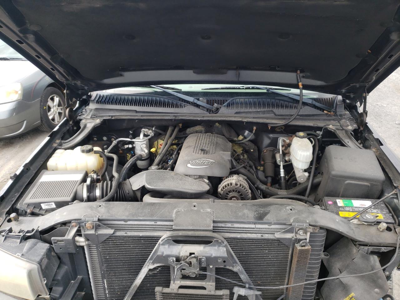 Photo 7 from auction – 2004 CHEVROLET SILVERADO with VIN 1GCHK23U74F220052
