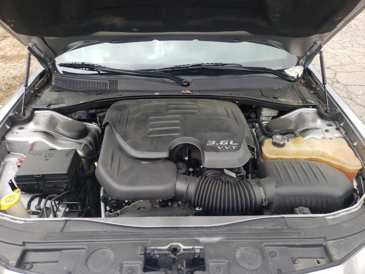 Photo 17 from auction – 2013 CHRYSLER 300C with VIN 2C3CCAKG9DH741533