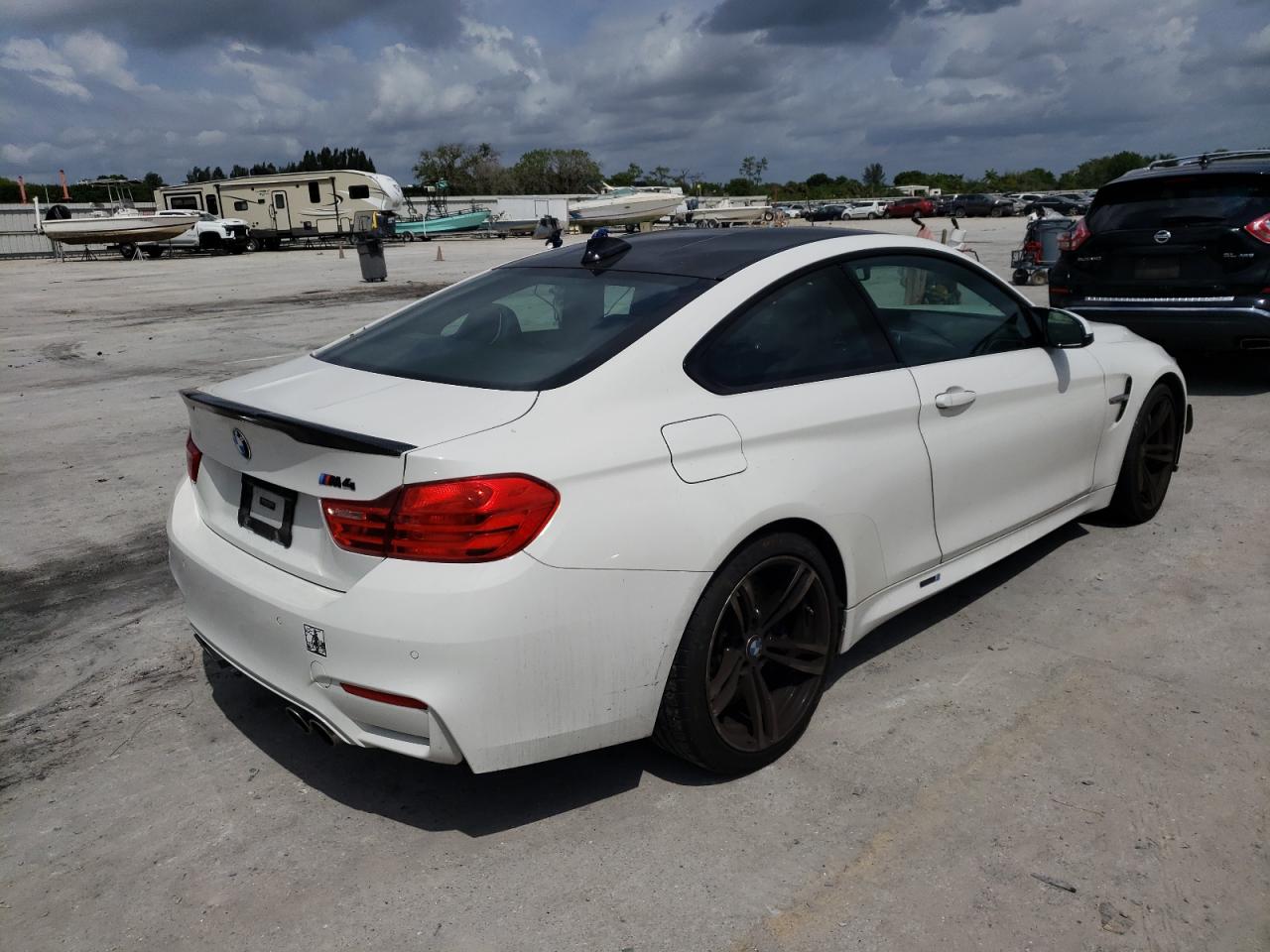 Photo 4 from auction – 2016 BMW M4 with VIN WBS3R9C50GK335877