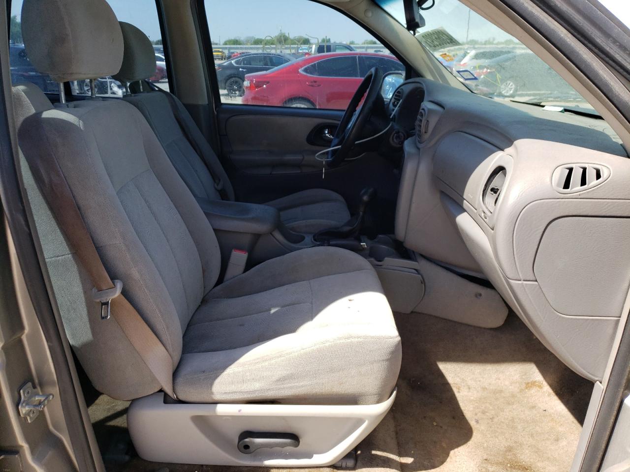 Photo 5 from auction – 2005 CHEVROLET TRAILBLAZE with VIN 1GNDS13S552245894